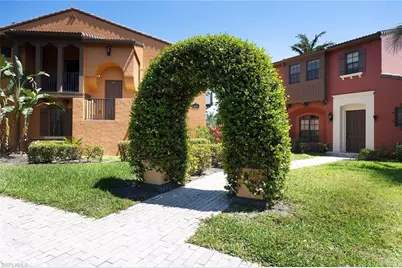 9134 Chula Vista St #125, Naples, FL 34113 - Photo 3