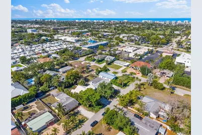 1032 29th Ave N, Naples, FL 34103 - Photo 3