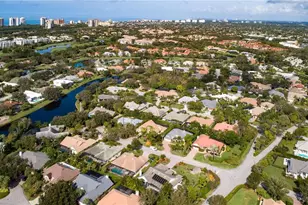 720 Turkey Oak Ln, Naples, FL 34108 - Photo 7