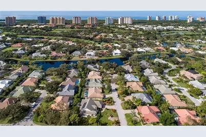 720 Turkey Oak Ln, Naples, FL 34108 - Photo 5