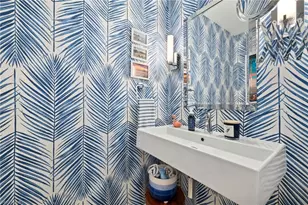 1060 6th St S, Naples, FL 34102 - Photo 13