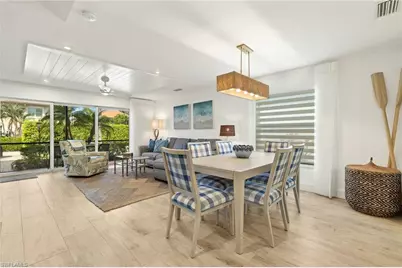 1060 6th St S #1060, Naples, FL 34102 - Photo 5