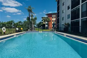 190 Pebble Beach Blvd, Naples, FL 34113 - Photo 5