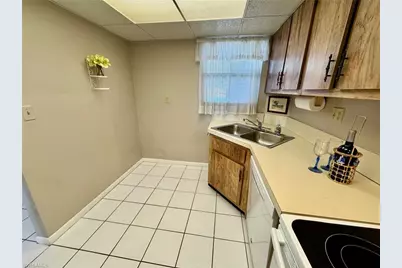 190 Pebble Beach Blvd #304, Naples, FL 34113 - Photo 11