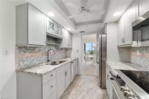 3430 Gulf Shore Blvd N, Naples, FL 34103 - Photo 37