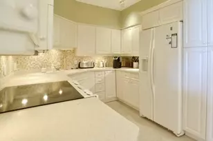 4001 Gulf Shore Blvd N, Naples, FL 34103 - Photo 7