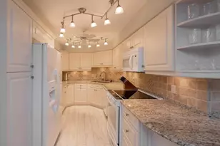 4001 Gulf Shore Blvd N, Naples, FL 34103 - Photo 9