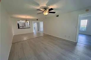 661 Squire Cir, Naples, FL 34104 - Photo 7