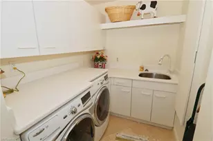 8787 Bay Colony Dr, Naples, FL 34108 - Photo 27