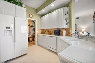 5110 W Hyde Park Ct, Fort Myers, FL 33912 - Photo 9