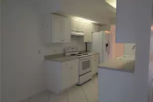 17189 Terraverde Cir, Fort Myers, FL 33908 - Photo 5