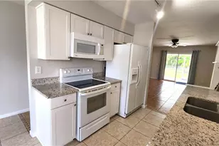 4615 SE 4th Pl, Cape Coral, FL 33904 - Photo 7