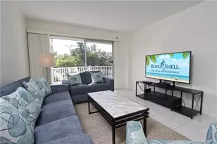 1300 Gulf Shore Blvd N, Naples, FL 34102 - Photo 3