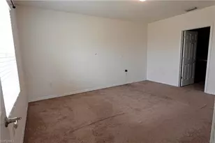 8350 Tortoise Isle Ct, Lehigh Acres, FL 33972 - Photo 17