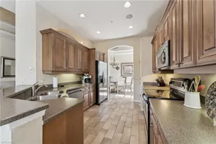 10100 Valiant Ct, Miromar Lakes, FL 33913 - Photo 9