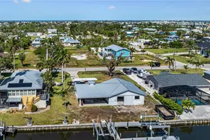 2560 Baybreeze St, Saint James City, FL 33956 - Photo 11