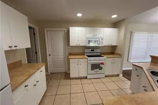 1808 NW 2nd Pl, Cape Coral, FL 33993 - Photo 3