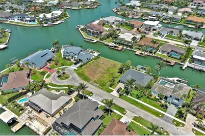 225 Geranium Ct, Marco Island, FL 34145 - Photo 3