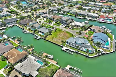 225 Geranium Ct, Marco Island, FL 34145 - Photo 17