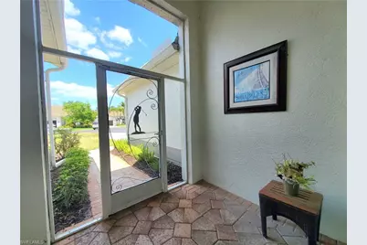 1211 Chelmsford Ct, Naples, FL 34104 - Photo 3