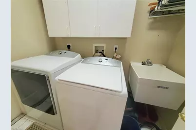 1211 Chelmsford Ct, Naples, FL 34104 - Photo 23