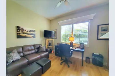 1211 Chelmsford Ct, Naples, FL 34104 - Photo 7