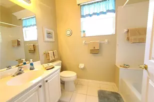 1211 Chelmsford Ct, Naples, FL 34104 - Photo 21