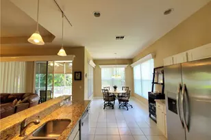 1211 Chelmsford Ct, Naples, FL 34104 - Photo 13