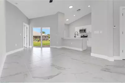 912-914 Ainsworth St W, Lehigh Acres, FL 33974 - Photo 3