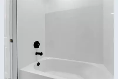 912-914 Ainsworth St W, Lehigh Acres, FL 33974 - Photo 35