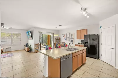 618 SW 18th St, Cape Coral, FL 33991 - Photo 13