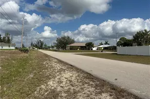 3538 NE 15th Ave, Cape Coral, FL 33909 - Photo 7