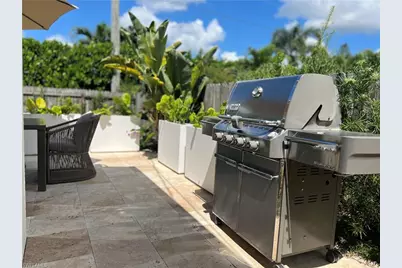 801 99th Ave N, Naples, FL 34108 - Photo 15