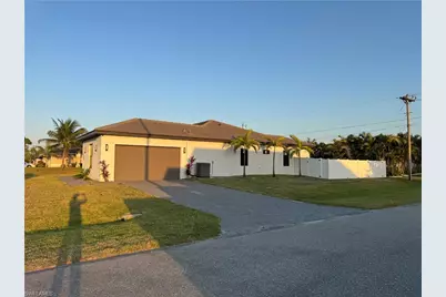 212 SW 19th Ter, Cape Coral, FL 33991 - Photo 5