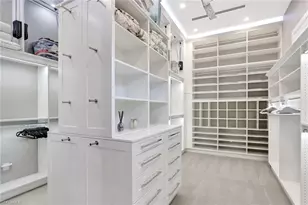 555 Mooring Line Dr, Naples, FL 34102 - Photo 23