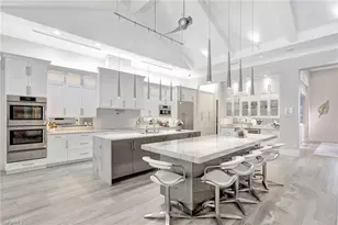 555 Mooring Line Dr, Naples, FL 34102 - Photo 9