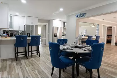 3388 E Riverside Dr, Fort Myers, FL 33916 - Photo 11