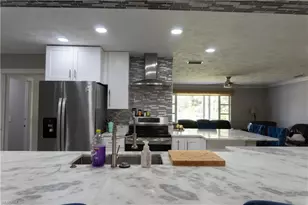 3388 E Riverside Dr, Fort Myers, FL 33916 - Photo 9