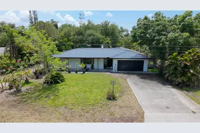 3388 E Riverside Dr, Fort Myers, FL 33916 - Photo 1
