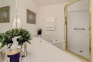 2140 Arielle Dr N, Naples, FL 34109 - Photo 17