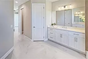 13 NW 35th Ave, Cape Coral, FL 33993 - Photo 11