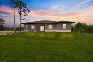 547 McArthur Blvd, Lehigh Acres, FL 33974 - Photo 33