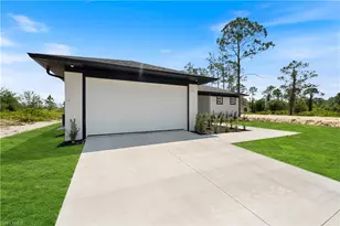 547 McArthur Blvd, Lehigh Acres, FL 33974 - Photo 31