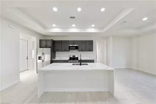 547 McArthur Blvd, Lehigh Acres, FL 33974 - Photo 13