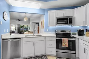 1018 Woodshire Ln, Naples, FL 34105 - Photo 3