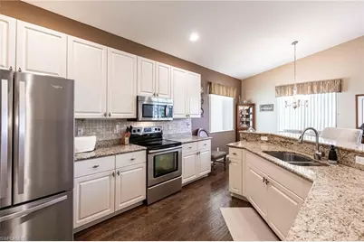 15289 Laguna Hills Dr, Fort Myers, FL 33908 - Photo 13