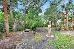 1904 Bethany Pl, Naples, FL 34109 - Photo 25