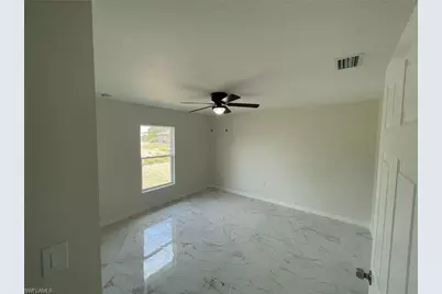 1111/1113 Circle Dr, Lehigh Acres, FL 33973 - Photo 9