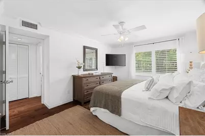 380 4th Ave S #380, Naples, FL 34102 - Photo 7