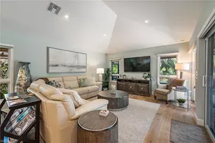 805 Pine Village Ln, Naples, FL 34108 - Photo 3